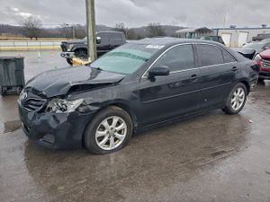 Toyota Camry BASE 2.5L 4 2011
