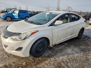 Hyundai Elantra GLS 1.8L 4 2013
