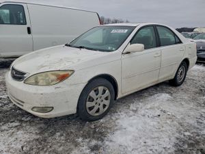 Toyota Camry LE 2.4L 4 2004