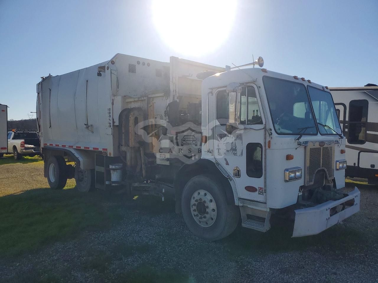 Peterbilt 320/325 10.8L 6 2009