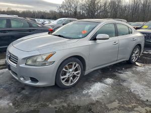 Nissan Maxima S 3.5L 6 2012