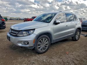 Volkswagen Tiguan S 2.0L 4 2012