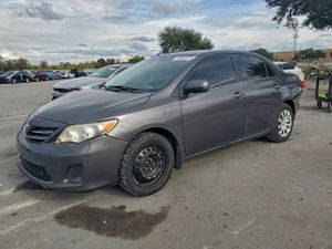 Toyota Corolla BASE 1.8L 4 2013