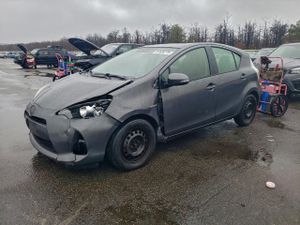 Toyota Prius 1.5L 4 2014