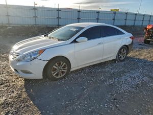 Hyundai Sonata GLS 2.4L 4 2013
