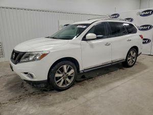 Nissan Pathfinder S 3.5L 6 2013