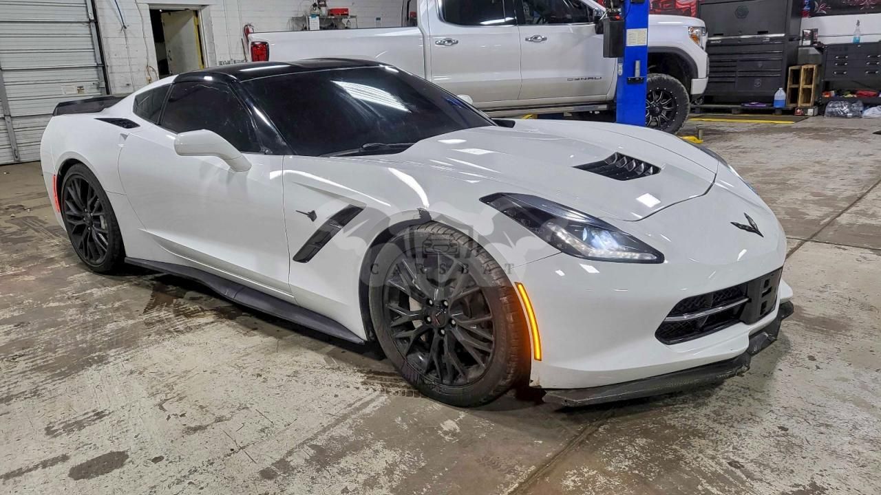 Chevrolet Corvette STINGRAY Z51 2LT 6.2L 8 2015