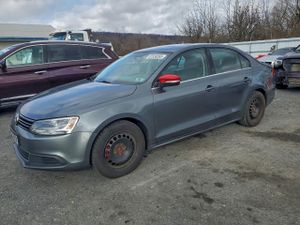 Volkswagen Jetta SE 1.8L 4 2014