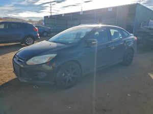 Ford Focus SE 2.0L 4 2013