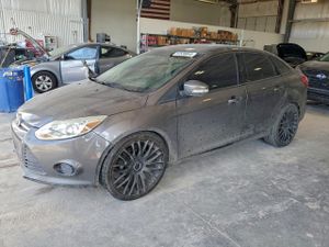 Ford Focus SE 2.0L 4 2014