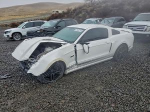 Ford Mustang GT 5.0L 8 2013
