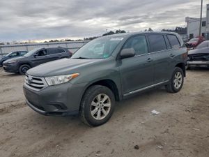 Toyota Highlander BASE 3.5L 6 2013