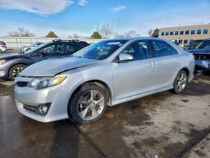 Toyota Camry SE 3.5L 6 2012