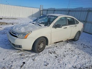 Ford Focus SE 2.0L 4 2011