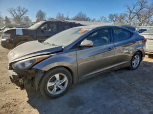 Hyundai Elantra SE 1.8L 4 2015