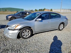 Nissan Altima BASE 2.5L 4 2012