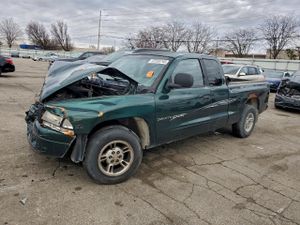 Dodge Dakota 4.7L 8 2000
