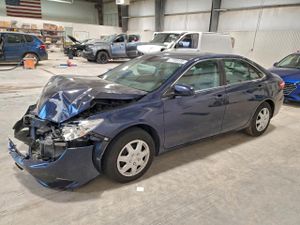 Toyota Camry LE 2.5L 4 2015