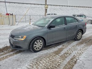 Volkswagen Jetta BASE 2.0L 4 2013