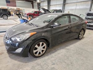 Hyundai Elantra GLS 1.8L 4 2013
