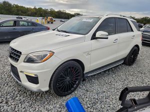 Mercedes-Benz ML 63 AMG 5.5L 8 2012