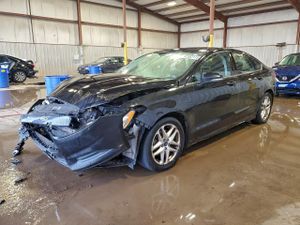 Ford Fusion SE 2.5L 4 2013