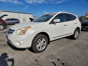 Nissan Rogue S 2.5L 4 2013