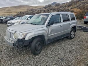 Jeep Patriot SPORT 2.4L 4 2013