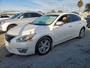 Nissan Altima 2.5 2.5L 4 2015