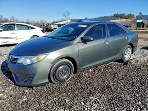 Toyota Camry L 2.5L 4 2013