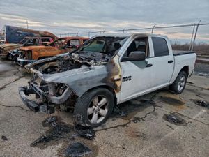 RAM 1500 ST 5.7L 8 2013