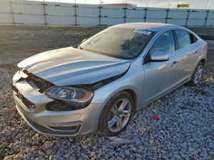 Volvo S60 PLATINUM 2.0L 4 2015
