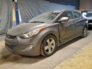 Hyundai Elantra GLS 1.8L 4 2013