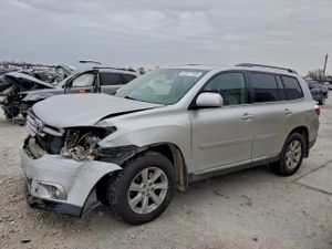 Toyota Highlander BASE 3.5L 6 2013