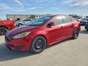 Ford Focus SE 2.0L 4 2015