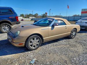 Ford Thunderbird 3.9L 8 2005