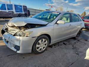 Toyota Camry BASE 2.5L 4 2011