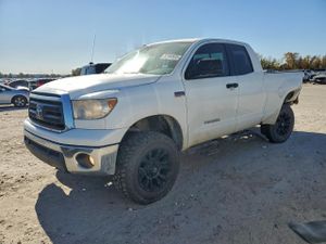 Toyota Tundra DOUBLE CAB SR5 5.7L 8 2013