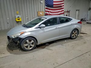 Hyundai Elantra GLS 1.8L 4 2013