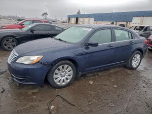 Chrysler 200 LX 2.4L 4 2013