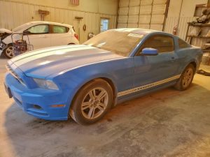 Ford Mustang 3.7L 6 2013