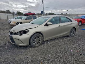 Toyota Camry LE 2.5L 4 2015
