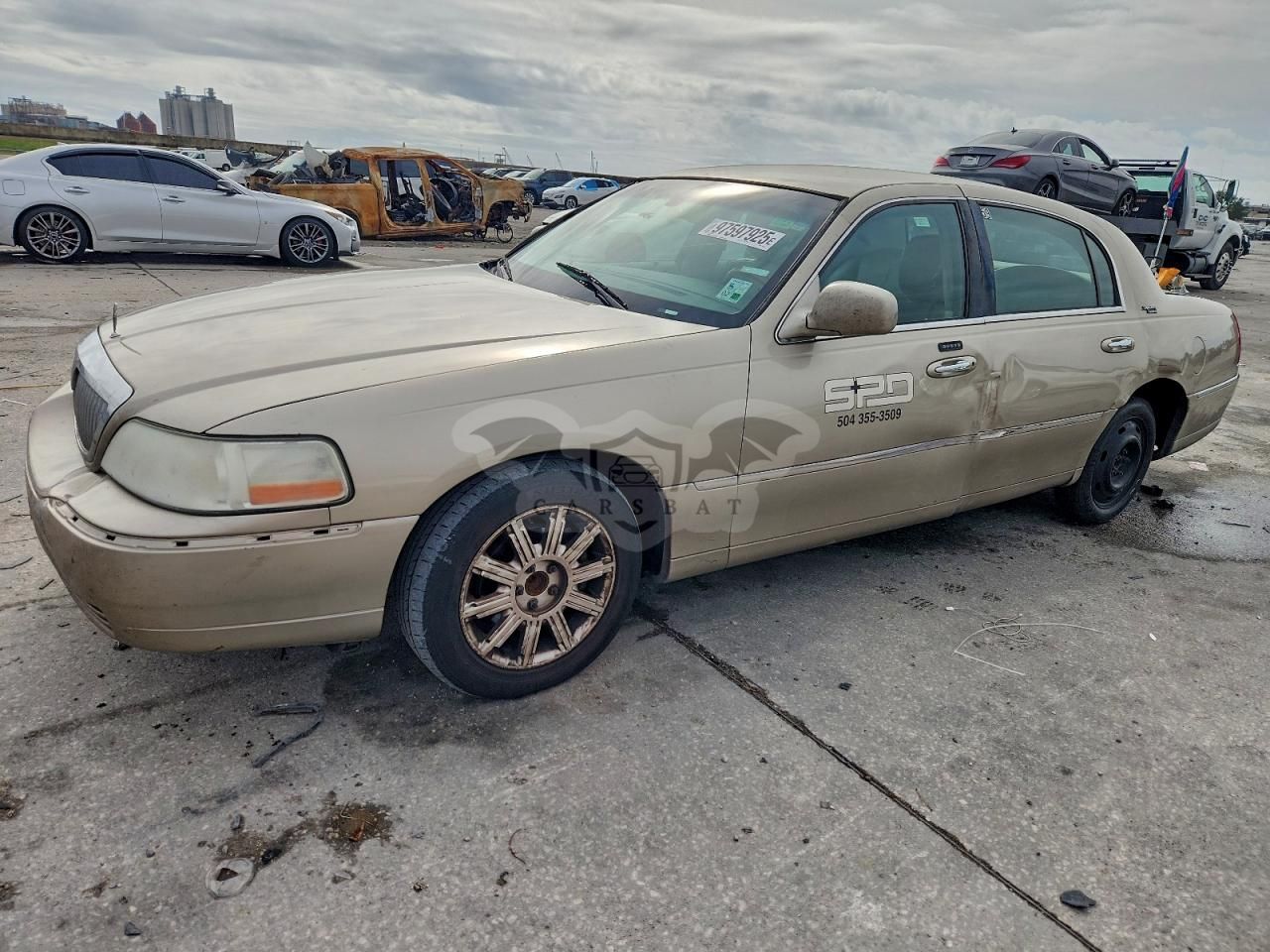 Lincoln Town Car SIGNATURE LIMITED 4.6L 8 2011
