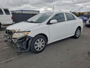 Toyota Corolla BASE 1.8L 4 2010