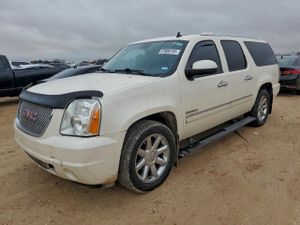 GMC Yukon DENALI 6.2L 8 2011