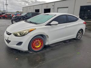 Hyundai Elantra GLS 1.8L 4 2013