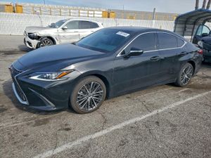 Lexus ES 300H BASE 2.5L 4 2024