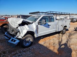 Ford F-250 SUPER DUTY 6.8L 8 2025