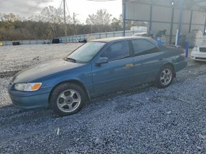Toyota Camry CE 2.2L 4 2001