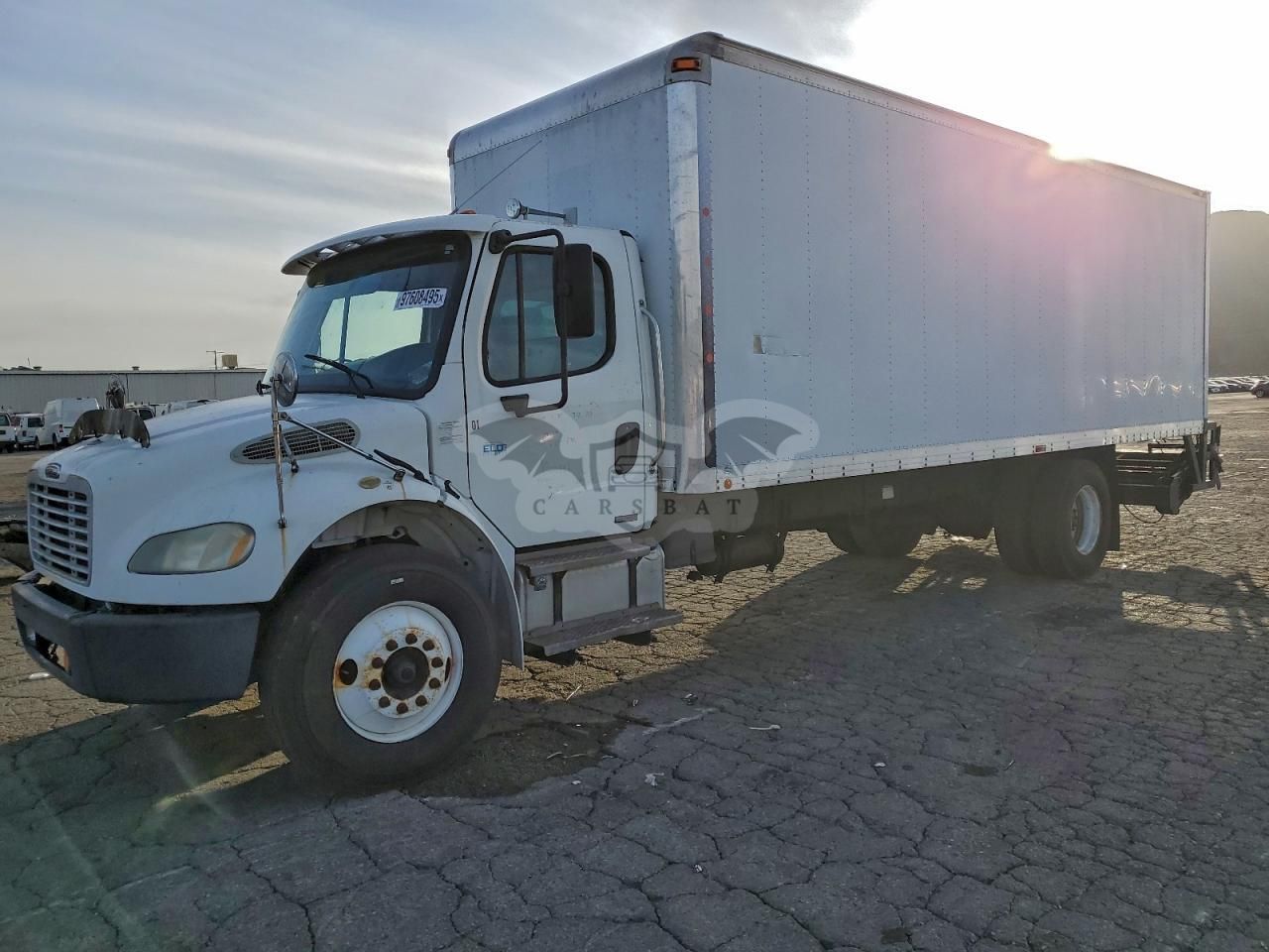 Freightliner Business Class M2 106 MEDIUM DUTY 7.2L 6 2006